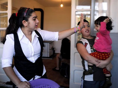 Κόσοβο: Επίθεση δέχθηκε η Ρομά Λεονάρντα Ντιμπράνι